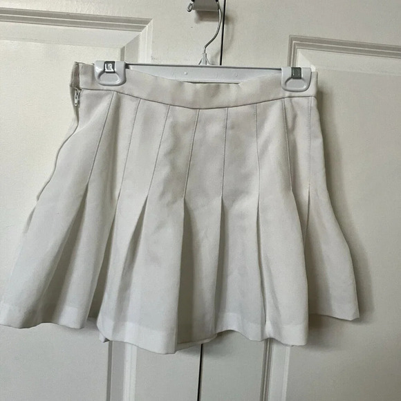 Vintage Sport Casuals White Pleated Tennis Skirt 26" - Picture 2 of 6